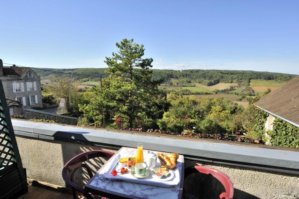 Le Compostelle Hotel Vezelay Exterior photo